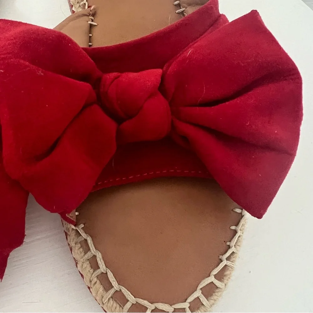 Universal Thread Target Red Bow Slip-On Espadrille Sandals Size 9
